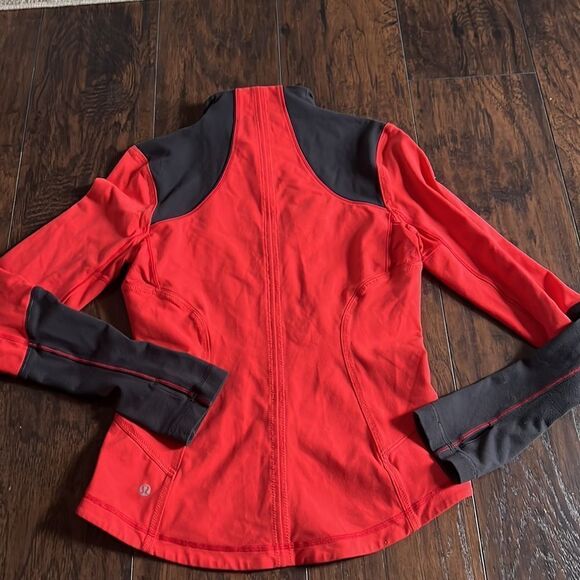 Lululemon Women's Forme Jacket *Brushed Love Red / Deep Coal Size 8 Stretch GUC - Picture 7 of 11